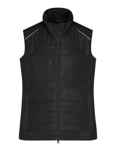JN1821_Black_Black