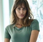 Damska elastyczna koszulka z szerokim dekoltem TEE JAYS