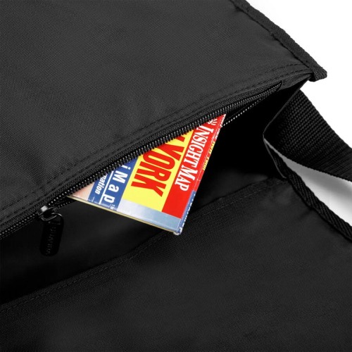 Quadra QD90 Black zippered-pocket.jpg