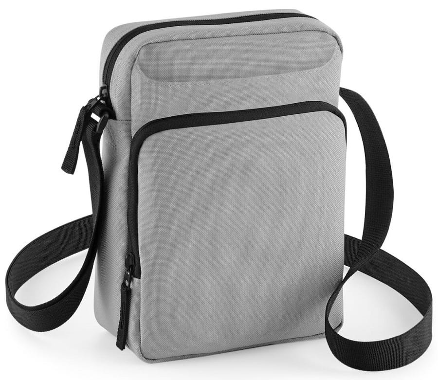 BG30-light-grey-torba-na-tablet-BAGBASE-across-body.jpg
