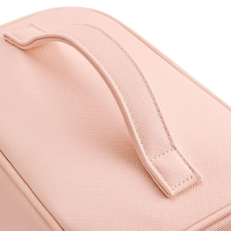 BG763-soft-pink-elegancka-kosmetyczka-BAGBASE-Boutique-detail-2.jpg