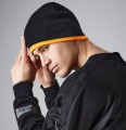 B44C-black-fluorescent-orange-czapka-zimowa-z-kontrastowym-paskiem-BEECHFIELD-1