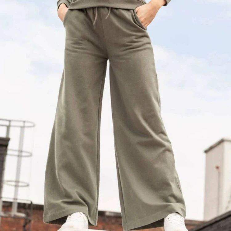 SK431-khaki-damskie-szerokie-spodnie-dresowe-SF-WOMEN