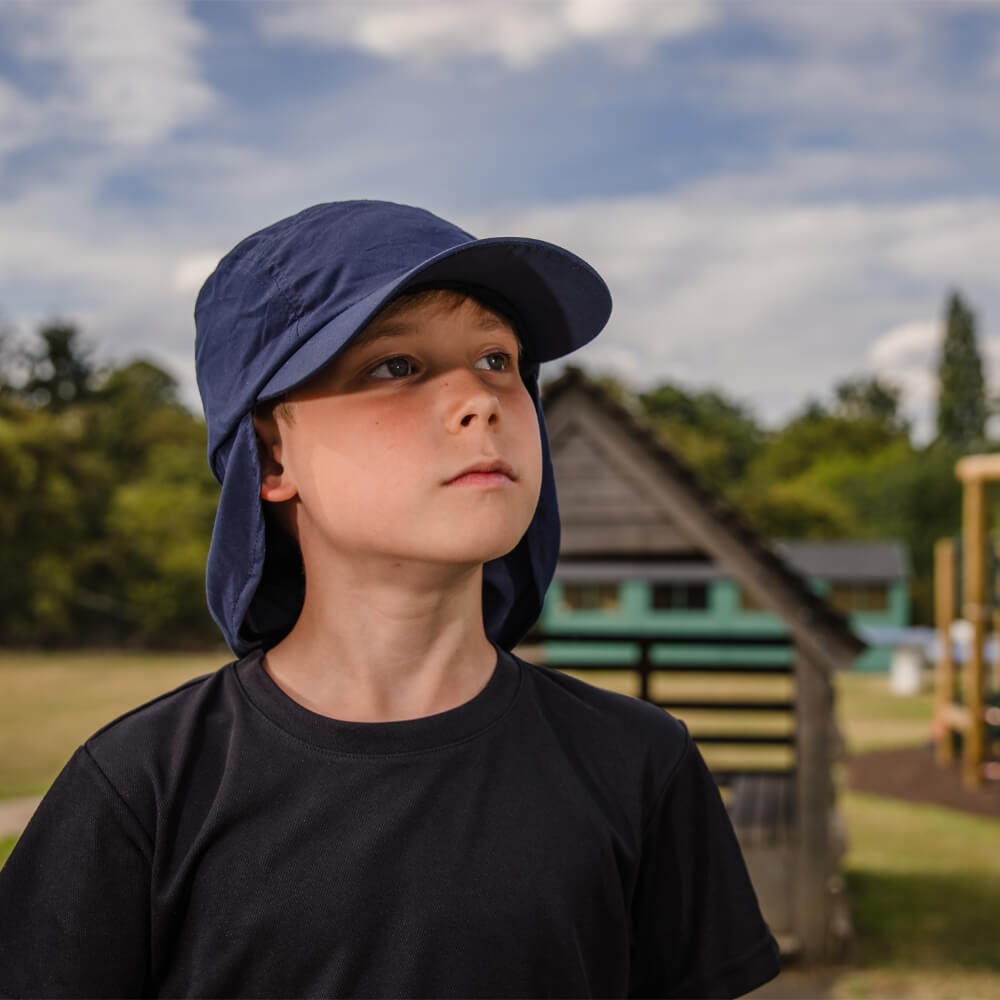 RC069J-navy-letnia-czapka-dziecieca-z-osłona-karku-RESULT-HEADWEAR-Legionnaire
