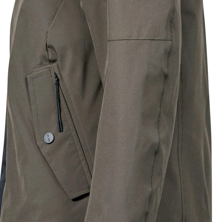 9605-dark-olive-damska-kurtka-ocieplana-z-kapturem-TEE-JAYS-Adventure-detail